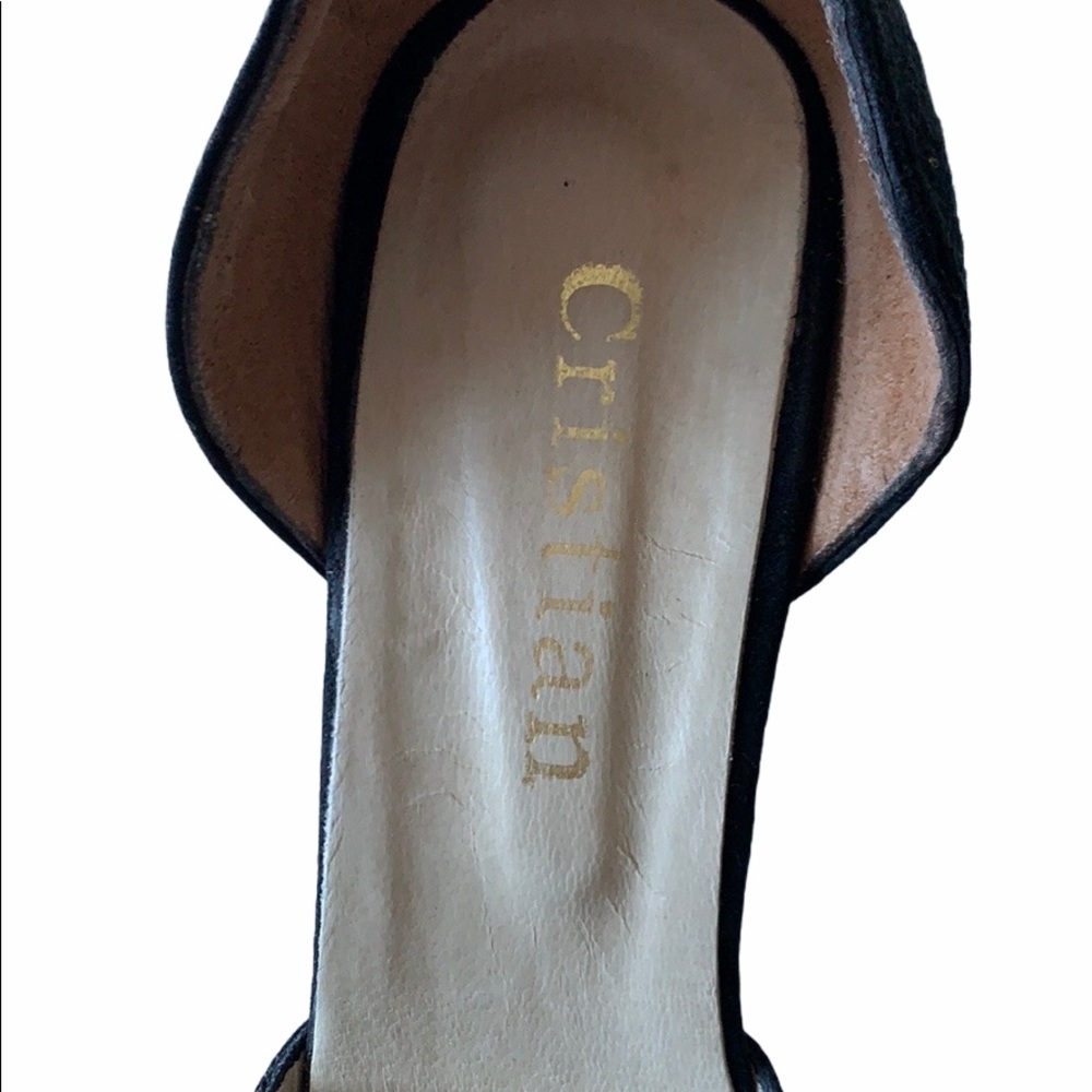 Cristian Black heels closed toe in size 9 - Picture 7 of 7